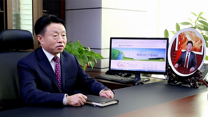 陕西省人大常委会环资工委副主任、银河集团官网
集团董事长、党委书记  熊良虎.jpg