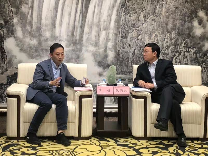 1540431711714014MUfU.jpg 惠哲与张同波.jpg