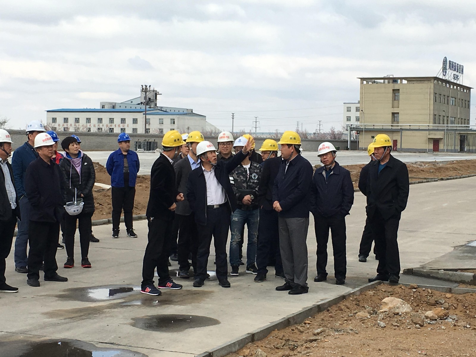 15548564923971113CIm.jpg 4电石渣脱硫剂现场_副本.jpg