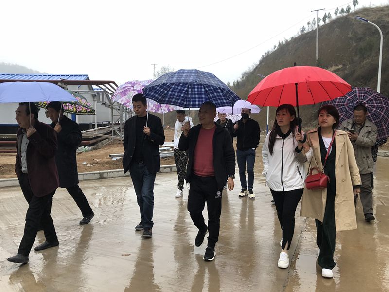 1586737435952809P9Bh.png 黄国全一行调研宝塔区阳洼污油泥无害化处理厂_副本.png